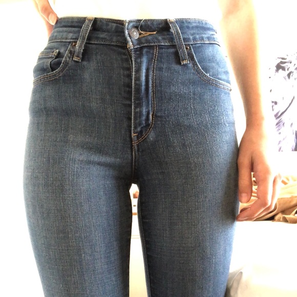 SOLD - Picture 4 of 5